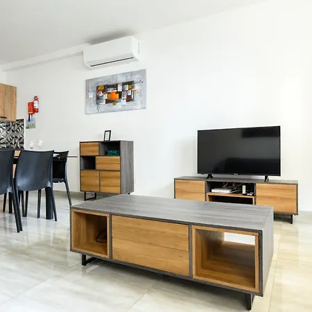 Rum i privatbostad F8 3, Private Two Single Beds Shared Bathroom In Shared Flat *