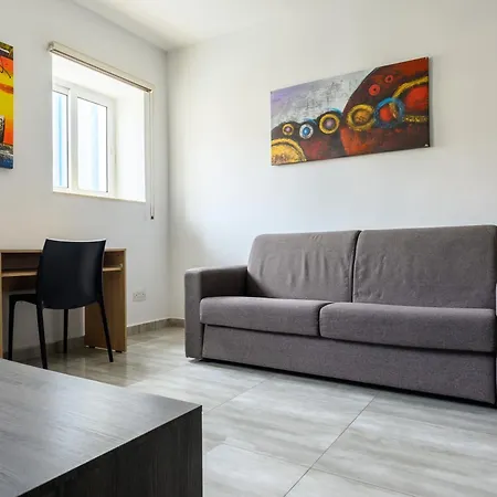 Rum i privatbostad F8 3, Private Two Single Beds Shared Bathroom In Shared Flat *